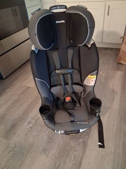 Evenflo Revolve 360 Slim 2-in-1 Rotational Convertible Car Seat - Canton Black: 33.6 lb, Minimum Rear Weight 4 LB, 16.75" Width