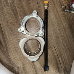 New & used InSinkErator Quick Lock Sink Mount Stainless Steel Flange Food Waste Disposer & pressure washer spray wand all in good condition located of