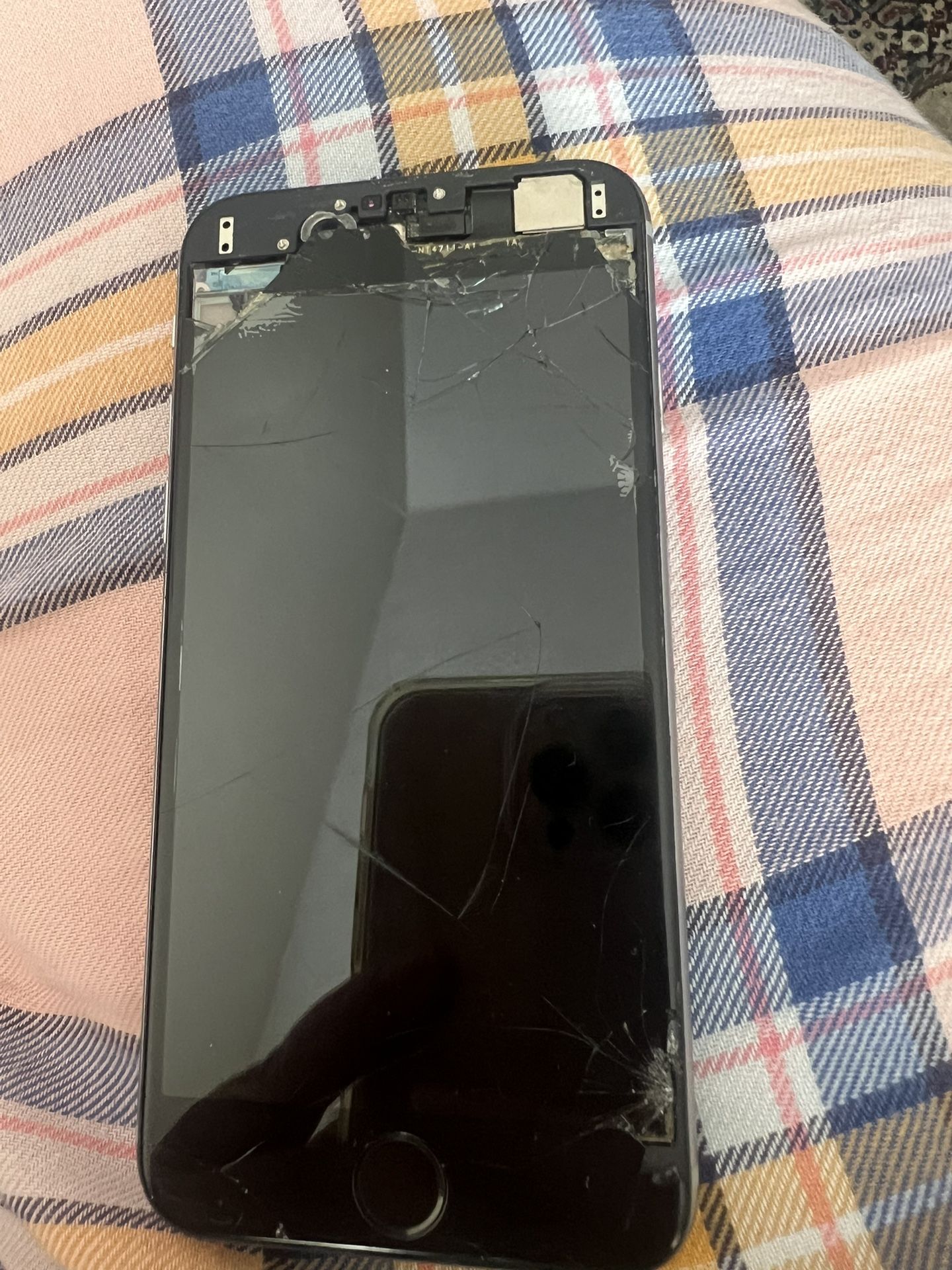 Broken iPhone 6