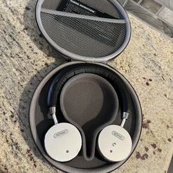 Bohm Noise Canceling Headphones