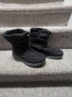 Rockport waterproof women boots Size 10M