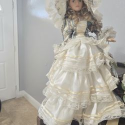 DOLL PORCELAIN ORIGINAL 22 1/2"