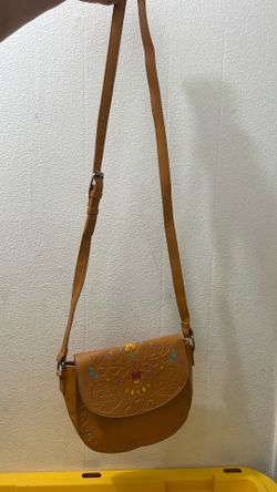 Disney Parks Epcot Minnie Mouse crossbody shoulder tan bag w/ dia de los muertos design