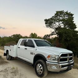 2017 Dodge Dually 