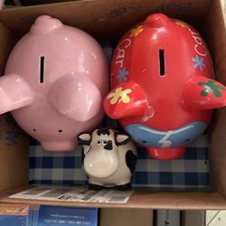 3 Piggy Banks