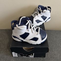 Jordan 6 Retro - White & Navy Blue - Size 5c $25