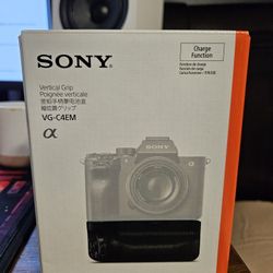 Sony VG-C4EM Vertical Battery Grip 