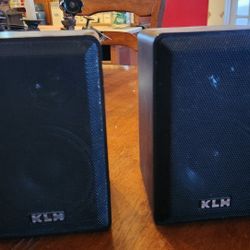 KLH 970 indoor/outdoor/satellite speakers