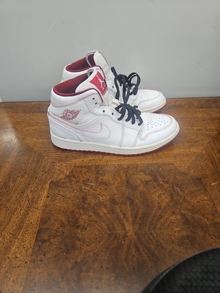 Jordan 1 Retro Mid White Gym Red