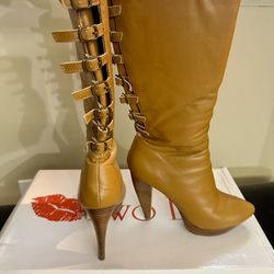 Tan Leather Women’s Boot