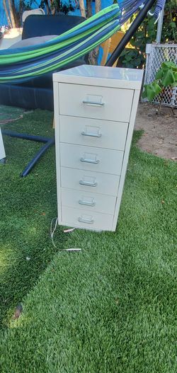 Metal 6-Drawer Filing Cabinet