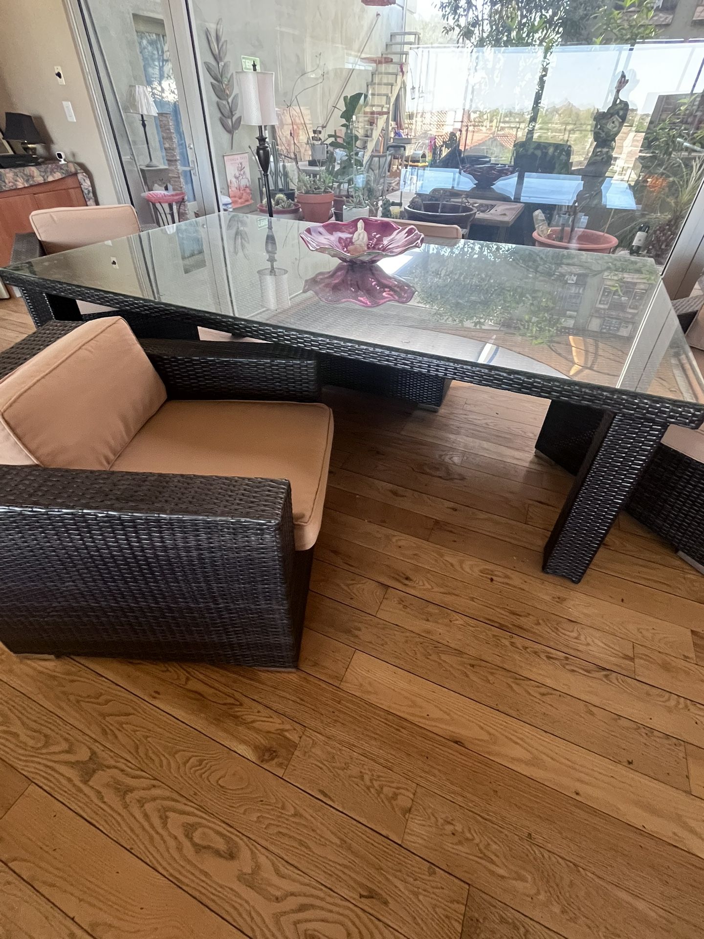 💥 7-Piece Patio Set – Glass Table + 6 Cushioned Chairs – $1,000 💥