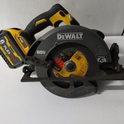 DeWalt FLEXVOLT 60V DCS575 Cordless 7-1/4 in. Circular Saw 6ah battery 