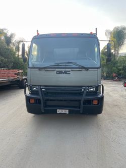 2009 GMC T7500