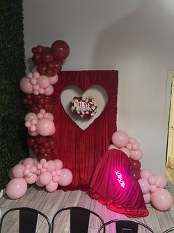 Backdrop/Garland