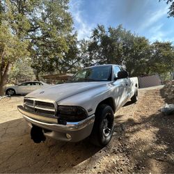 1999 Dodge Dakota