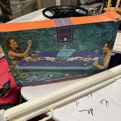 Beer Pong Water Float 