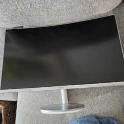 27 Inch Curved Samsung Monitor