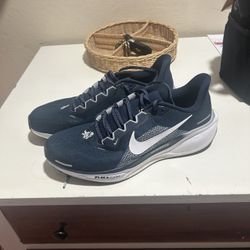 Dallas Cowboys Nike React Size 10 1/2