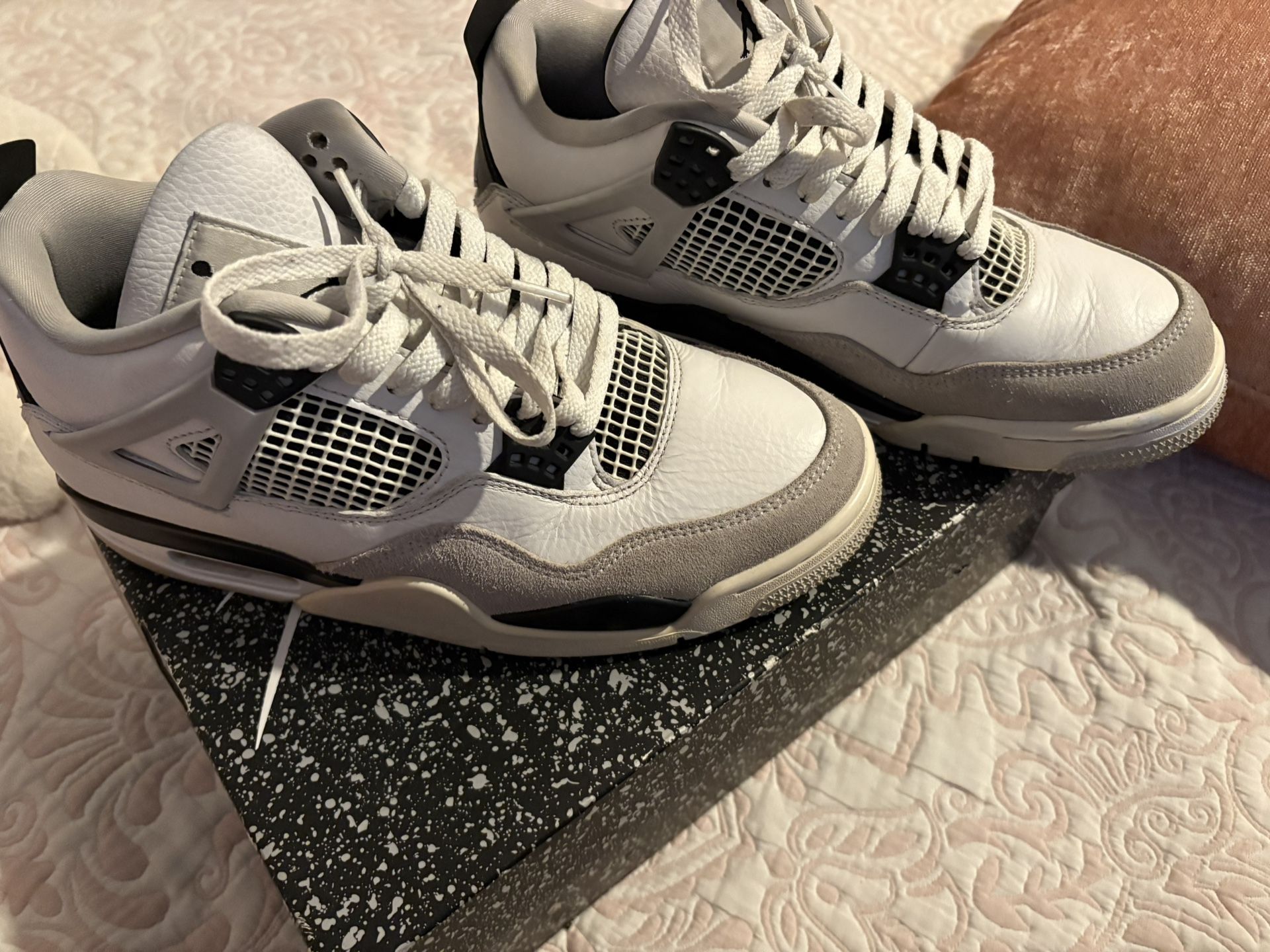 Jordan 4
