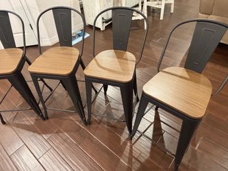 Set of 4 metal black bar stools with wood seats