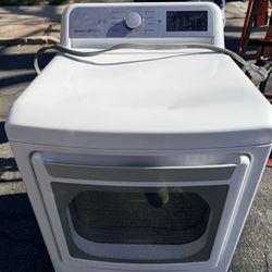 LG Electric Dryer 