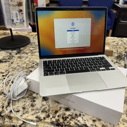 Macbook Air 2020 with charger 