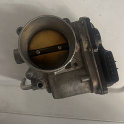 Lexus Is(contact info removed) Throttle Body 4grfse 