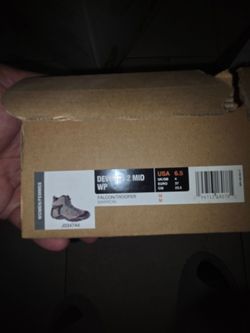 Hiking boots woman