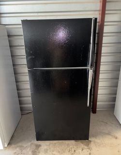 Black Hotpoint Refrigerator And Freezer