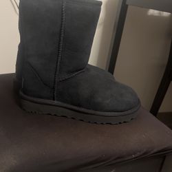 Black Ugg Boots 