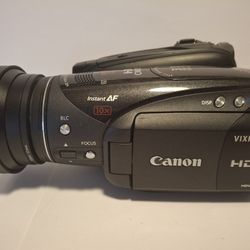 Canon Vixia HV30 MiniDV Camcorder BUNDLE 