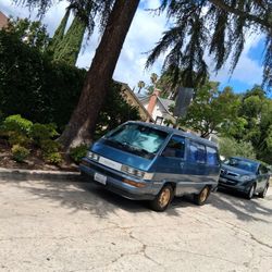 1986 Toyota EFI LE van