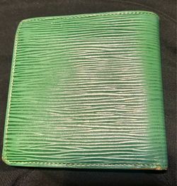 Lv men’s wallet
