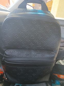 Louis Vuitton Men'sTakeoff Backpack Black for Sale in Frisco, TX - OfferUp