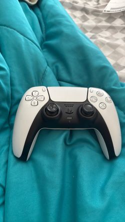 Ps5 controller it works like it was just bought yesterday but there is 1 dent and a couple scratches