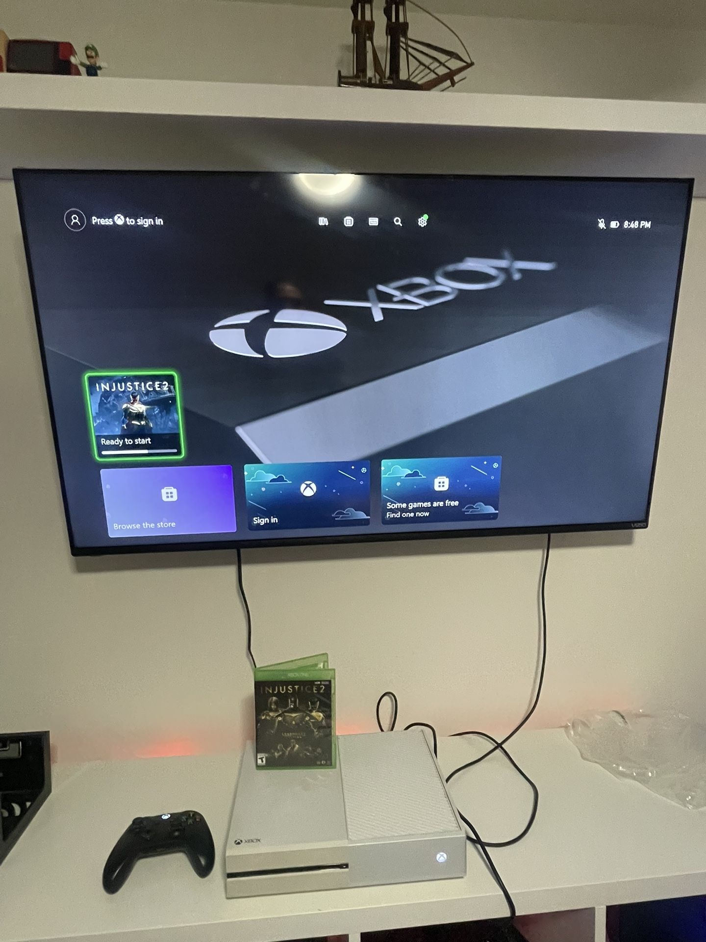 Tested/working Xbox One 500gb White With injustice 2
