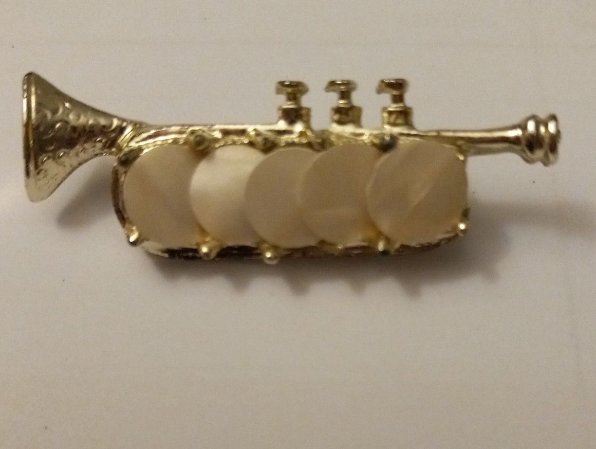 Vintage Trumpet Brooch