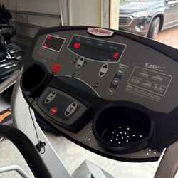 Life Fitness T-3.0 Treadmill