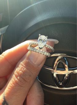 Pear Diamond Engagement Ring