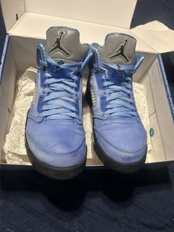 2 Pairs Of Jordans 5
