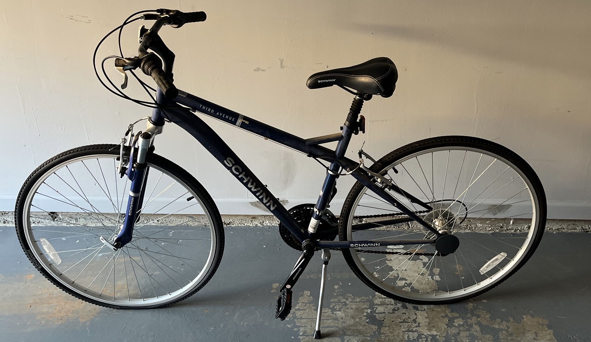 Mens Schwinn Bike