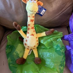 Toys R Us Geoffrey The Giraffe Stuffed Toy 
