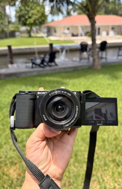 Sony ZV E10 Vlog Camera