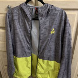 Gerry Windbreaker Size Small