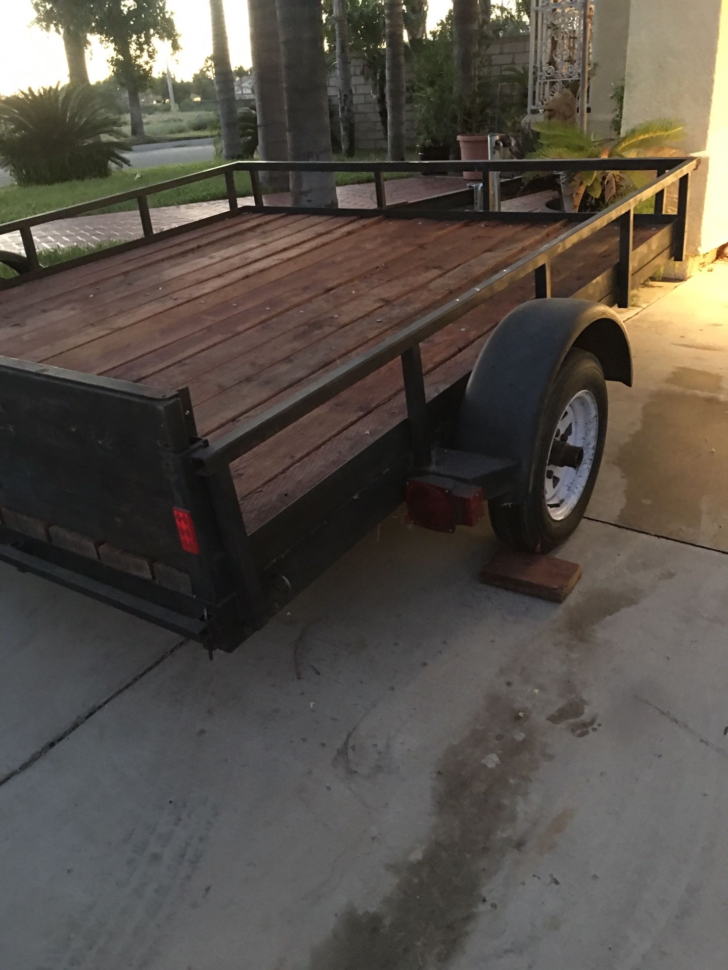 Utility trailer 85 x 100