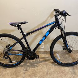 GT Laguna Pro Mountain Bike for Sale in Bakersfield CA OfferUp