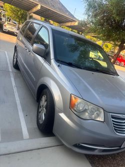 2014 Chrysler Town & Country Minivan