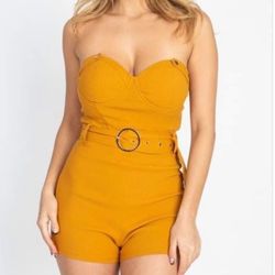 New Women's Romper Size Medium 