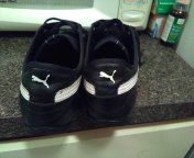 Leather pumas nice size 10/1/2